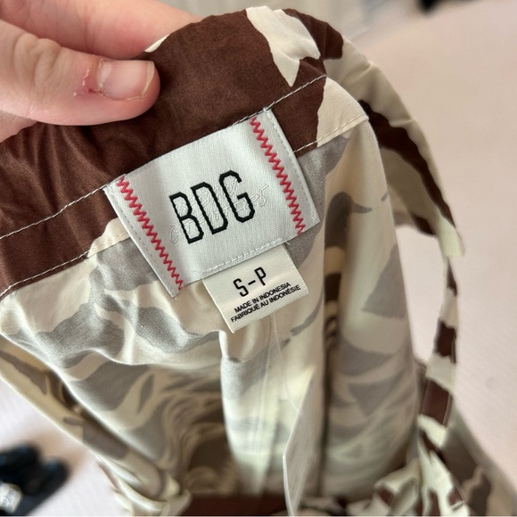 BDG Eva Tie-Front Ruched Strap Trapeze Mini Dress - Picture 5 of 9